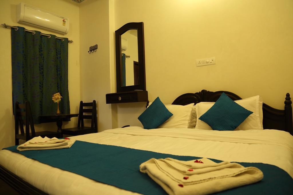 Hotel Lake Paradise Udaipur Exterior foto